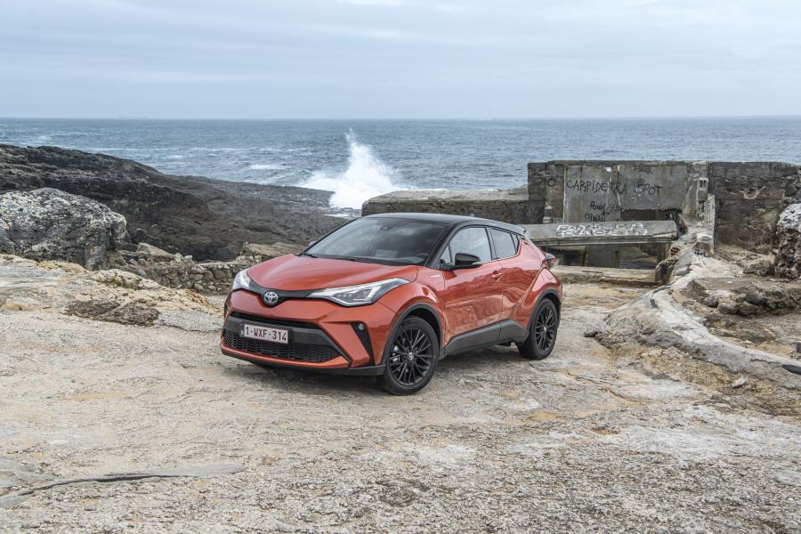  Toyota C-HR Hybrid 2019 года  (WW) (фото 60 из 174)